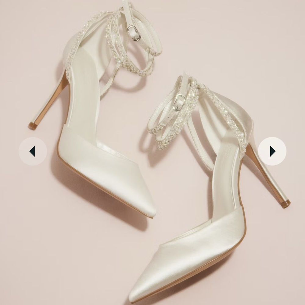 GALINA SIGNATURE
Pearl and Crystal Ankle-Wrap Satin Pumps Size 7